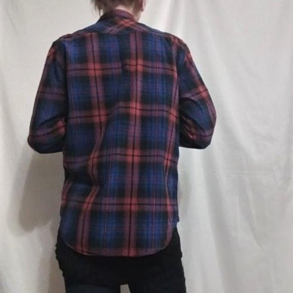 AEO Plaid Button up - Picture 4 of 10
